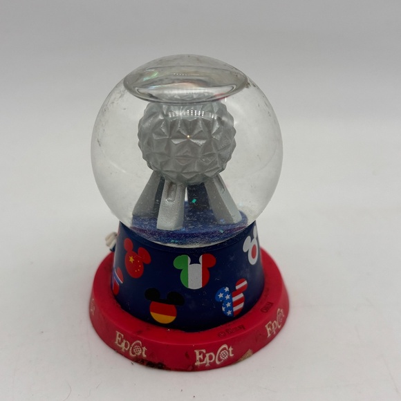 Disney WDW Parks Epcot Mickey Mouse Countries Mini Collectible Water Snow Globe - Picture 4 of 11